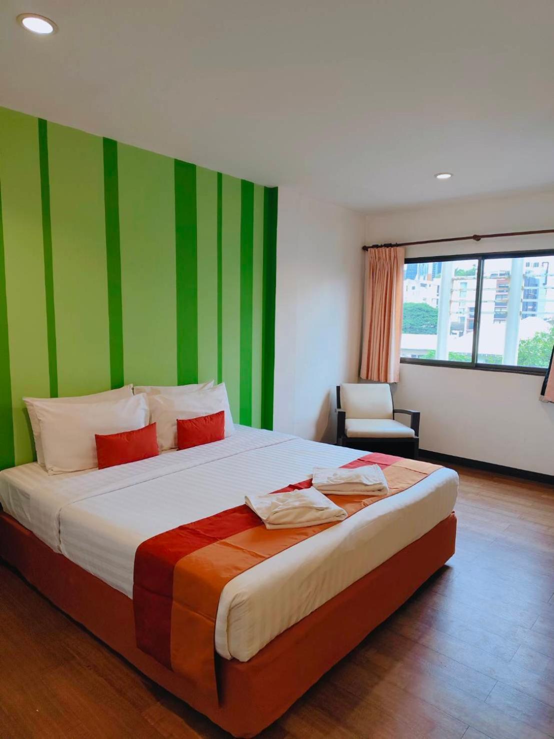 Woraburi Sukhumvit Hotel Бангкок Екстер'єр фото