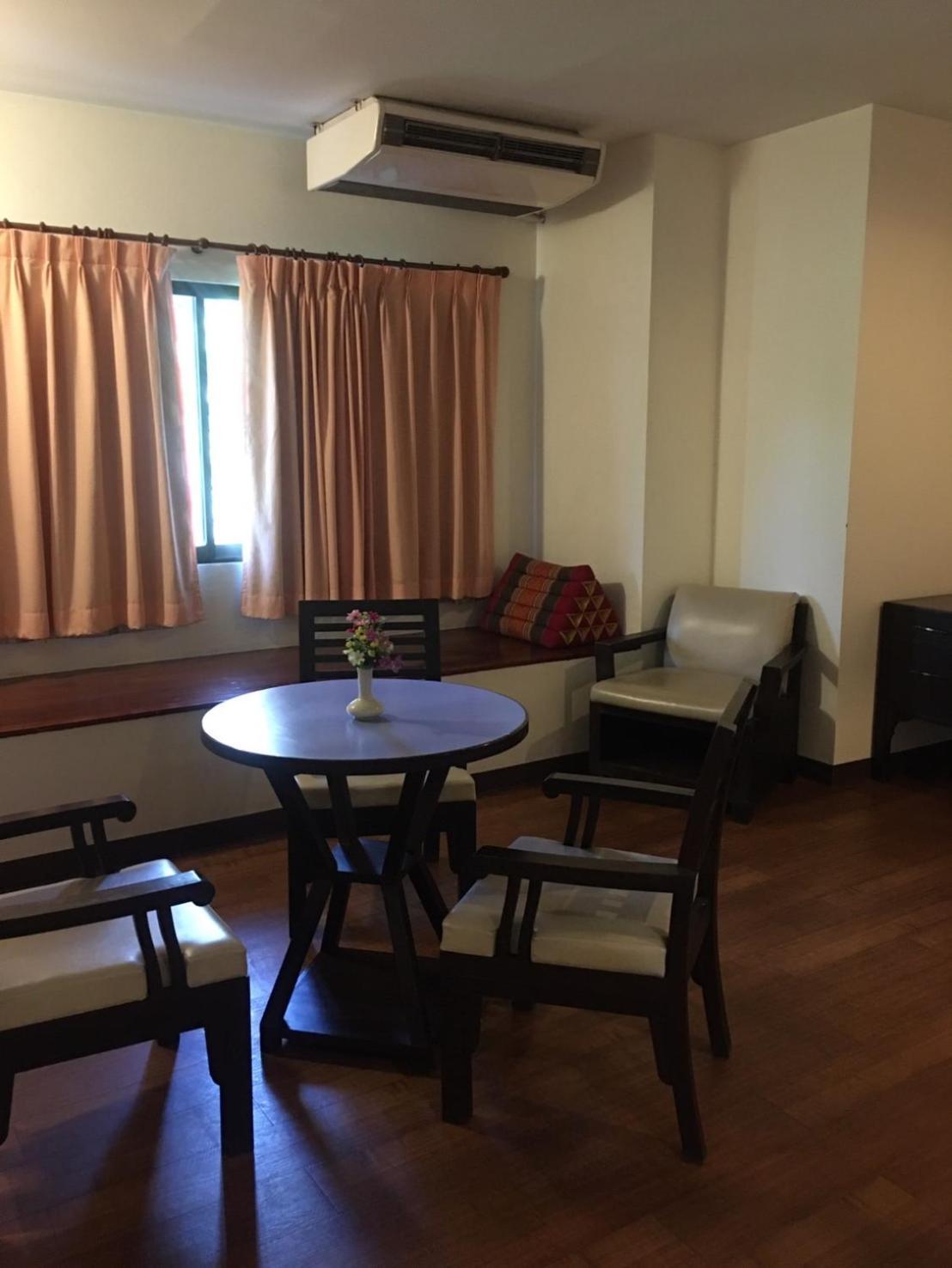Woraburi Sukhumvit Hotel Бангкок Екстер'єр фото